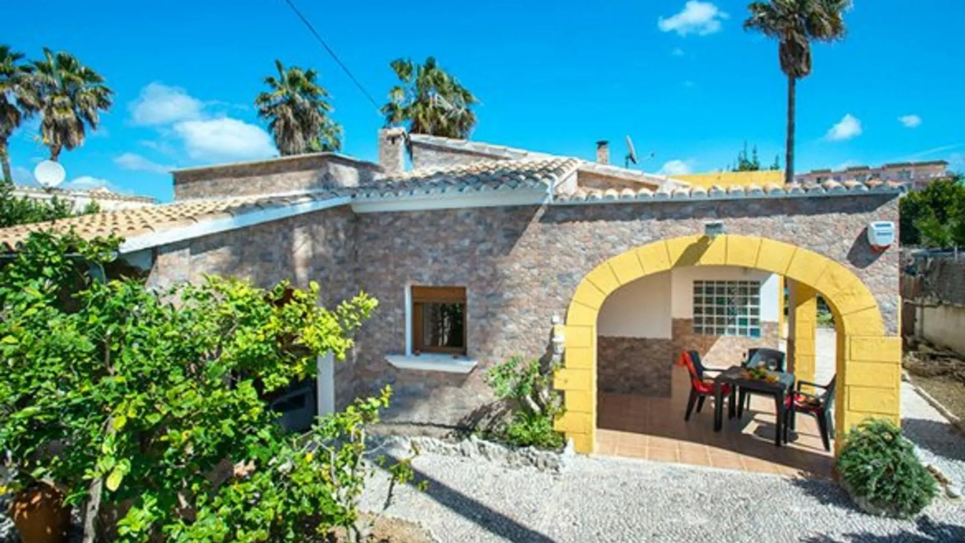 Ideal Property Mallorca - Villa Montelo Alcudia  0*, Alcudia (Mallorca) Spain